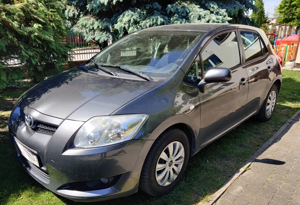 Toyota Auris cena 16450 przebieg: 243300, rok produkcji 2007 z Marki małe 277